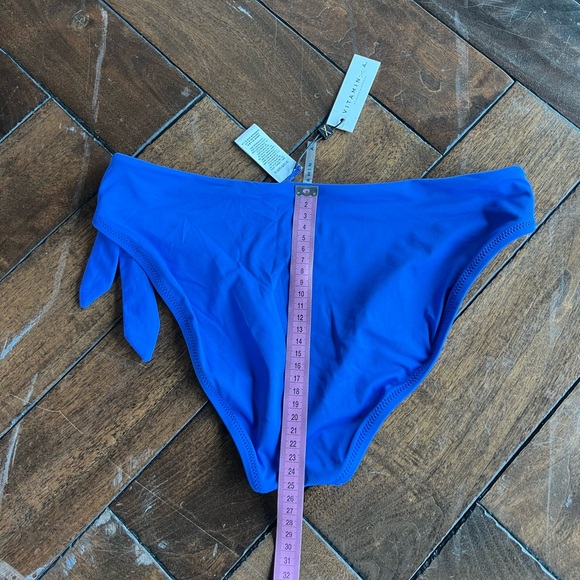 Vitamin A made in USA size XL bikini bottom - Picture 5 of 12